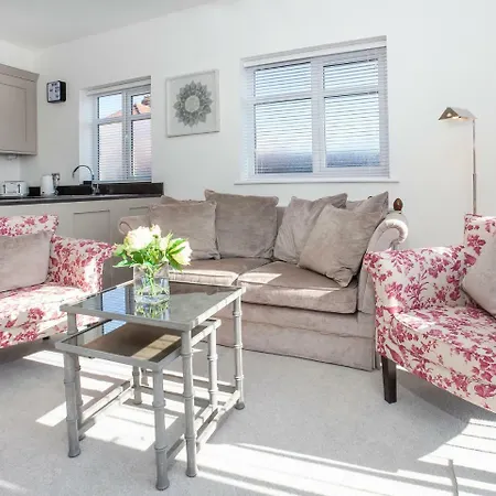 White House Apartments-free Parking 1 Car Per Appartamento York