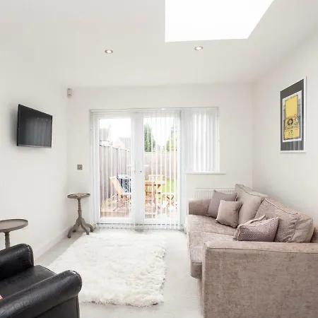 White House Apartments-free Parking 1 Car Per Appartamento York