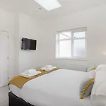 Apartment White House Apartments-free Parking 1 Car Per