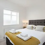 Apartment White House Apartments-free Parking 1 Car Per *