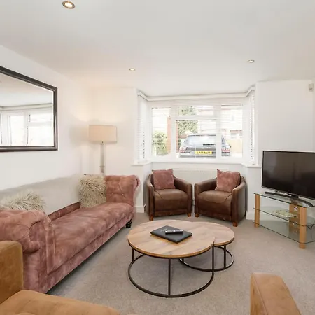 Daire White House Apartments-free Parking 1 Car Per *