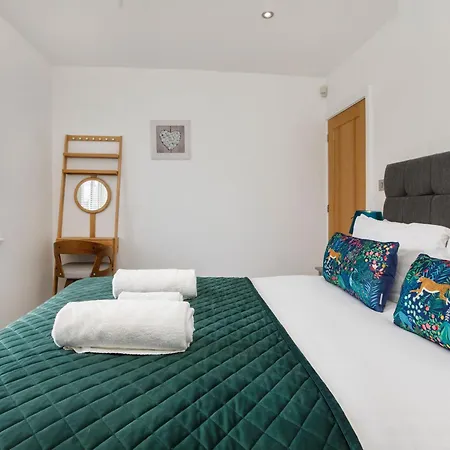 Appartement White House Apartments-free Parking 1 Car Per