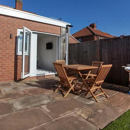 Appartement White House Apartments-free Parking 1 Car Per