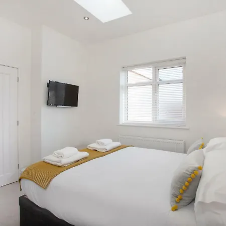 Daire White House Apartments-free Parking 1 Car Per