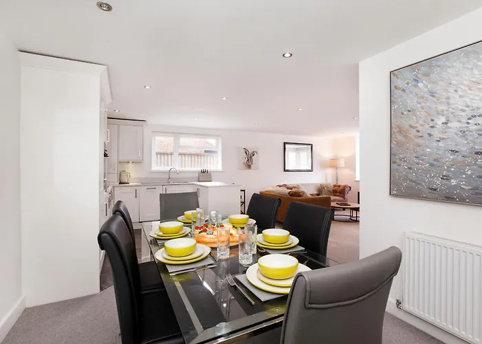 White House Apartments-free Parking 1 Car Per Appartement