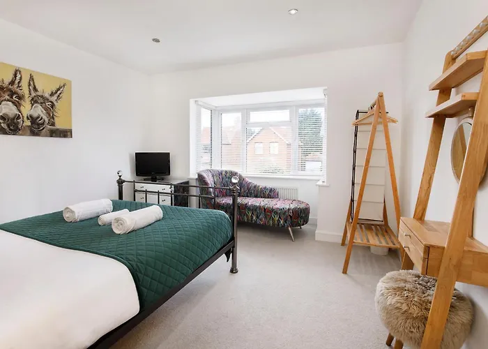 White House Apartments-free Parking 1 Car Per Appartement York