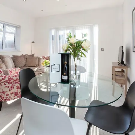 Lejlighed White House Apartments-free Parking 1 Car Per